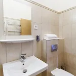 Domus Peregrini Aparthotel