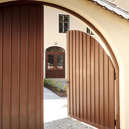 Aparthotel Domus Peregrini