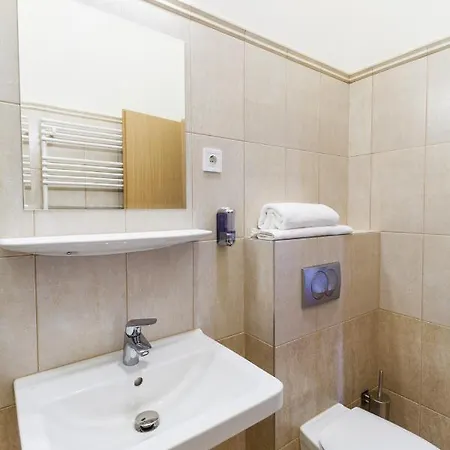 Domus Peregrini Apart Otel