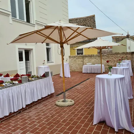 Apart Otel Domus Peregrini