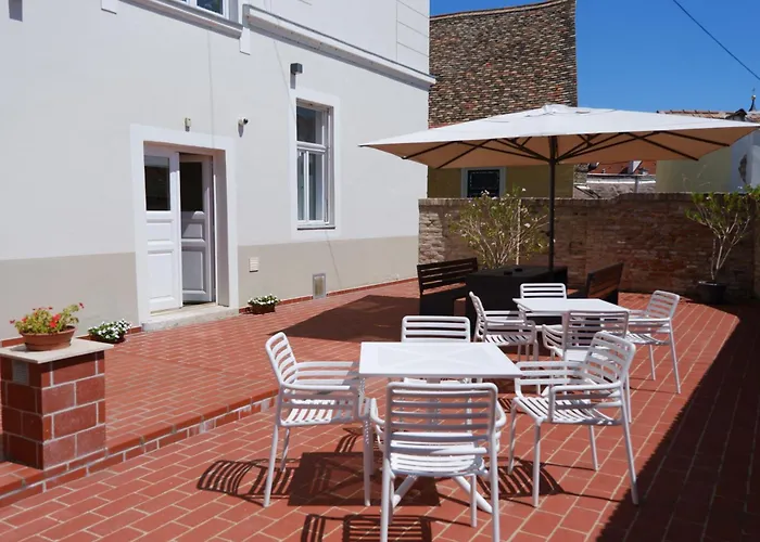 Domus Peregrini Appart hôtel